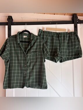Pact Organic Cotton Green Plaid Pajama Set XL Button Top Shorts Lounge Sleepwear